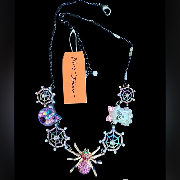 Betsey Johnson Jewelry - Betsey Johnson Halloween Ghost Spider& Web Statement Necklace-black chain NWT 👻